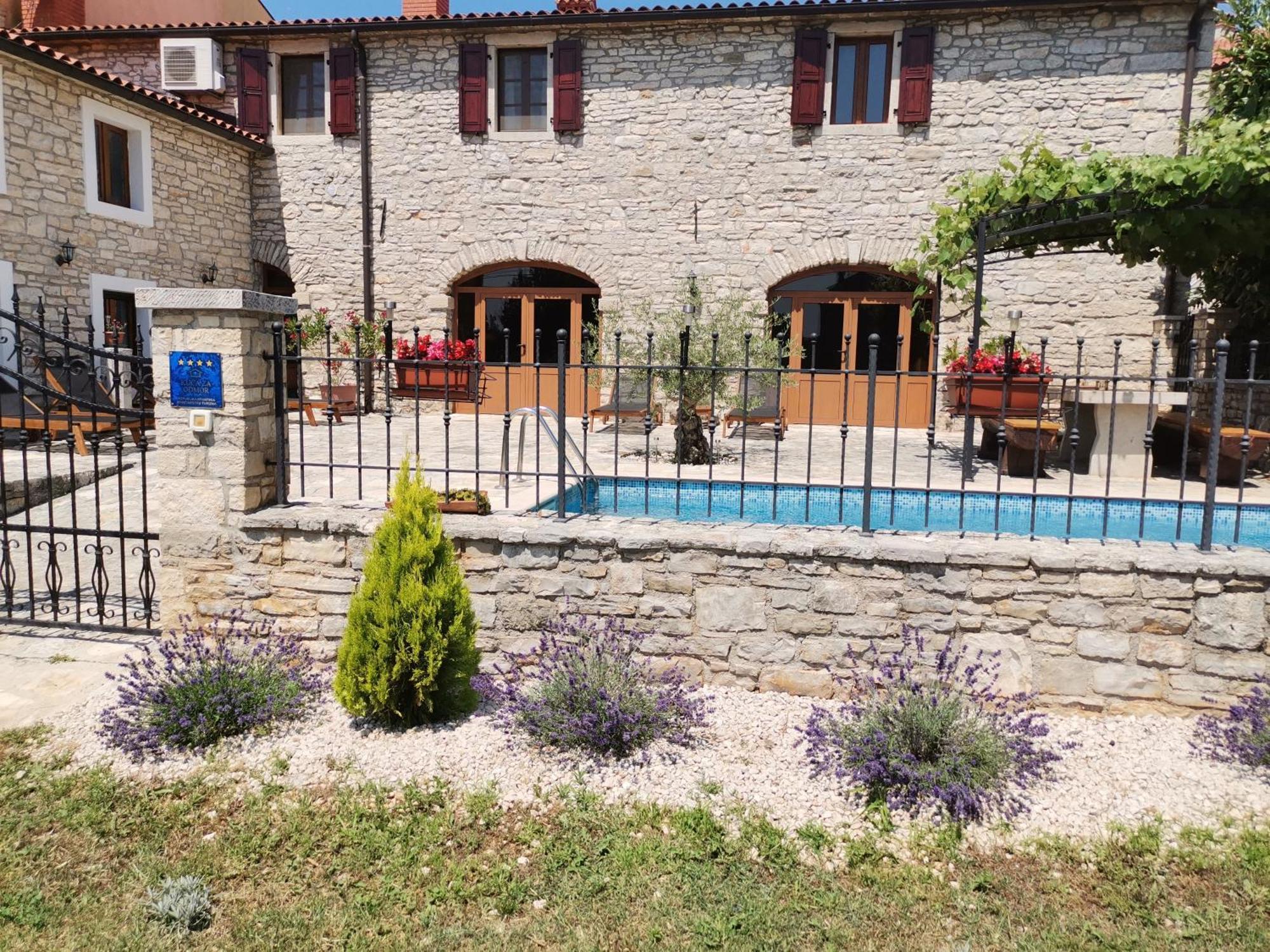 Villa Rustica Buje Luaran gambar
