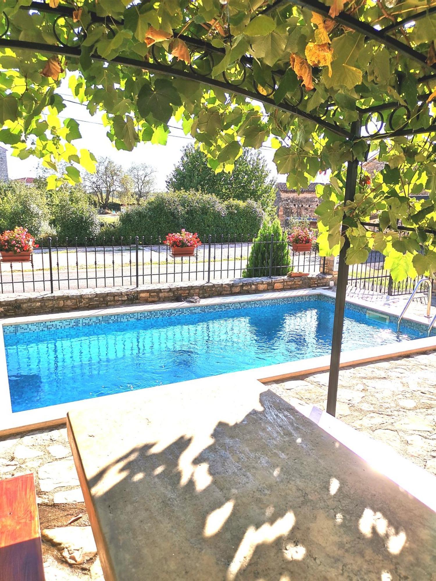 Villa Rustica Buje Luaran gambar