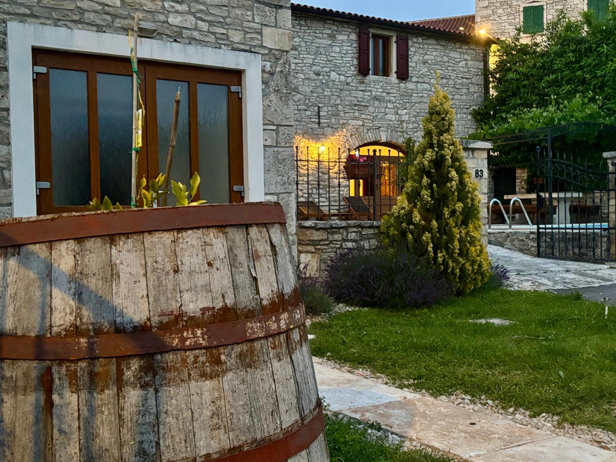 Villa Rustica Buje Luaran gambar